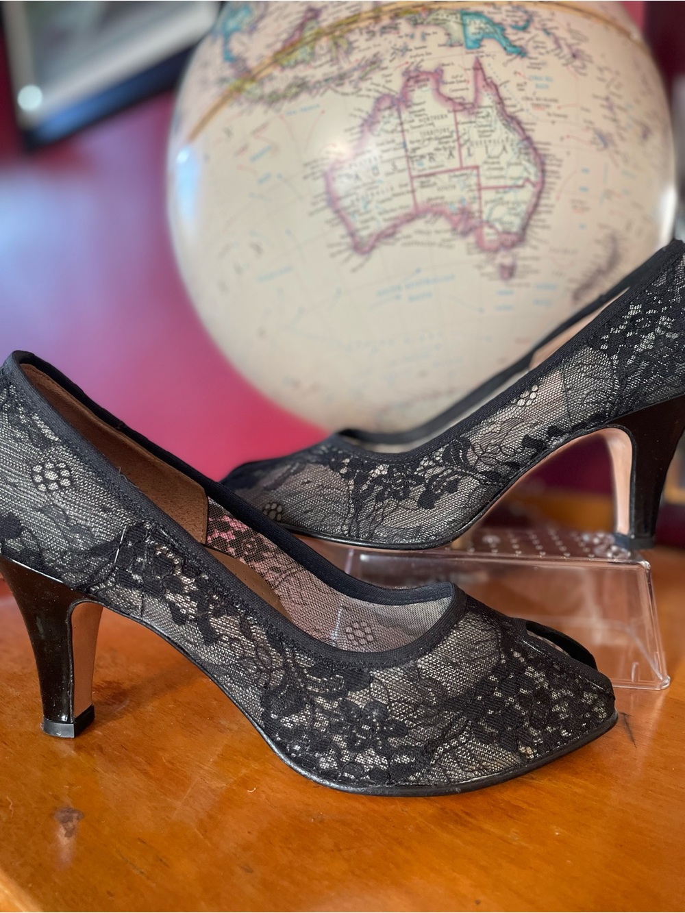 Anyi Lu Made in Italy Luxury Black Lace Peep-Toe Heels EU 38 1/2 US 8